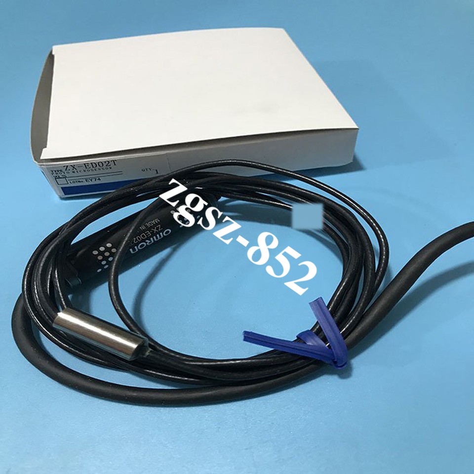 1PC Omron ZX-ED02T Sensor New Expedited Shipping ZXED02T FedEx or DHL