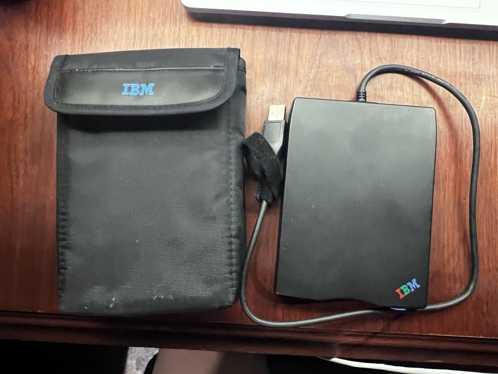 IBM External USB Portable Floppy Diskette Disk Drive 3.5" MPF82E w/Carrying Case