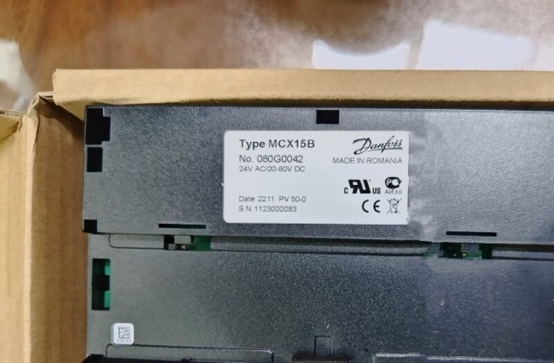 Danfoss MCX15B 080G0042 Program Controller fedex or DHL