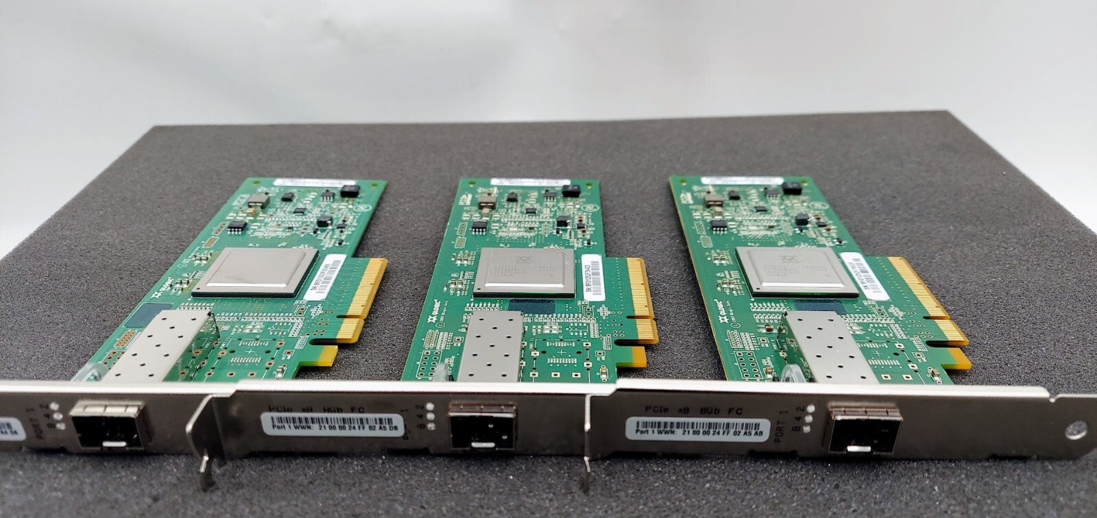 LOT OF 3 Qlogic QLE2560-IBMX 8G PCIe Single Port Fibre PX2810403-29