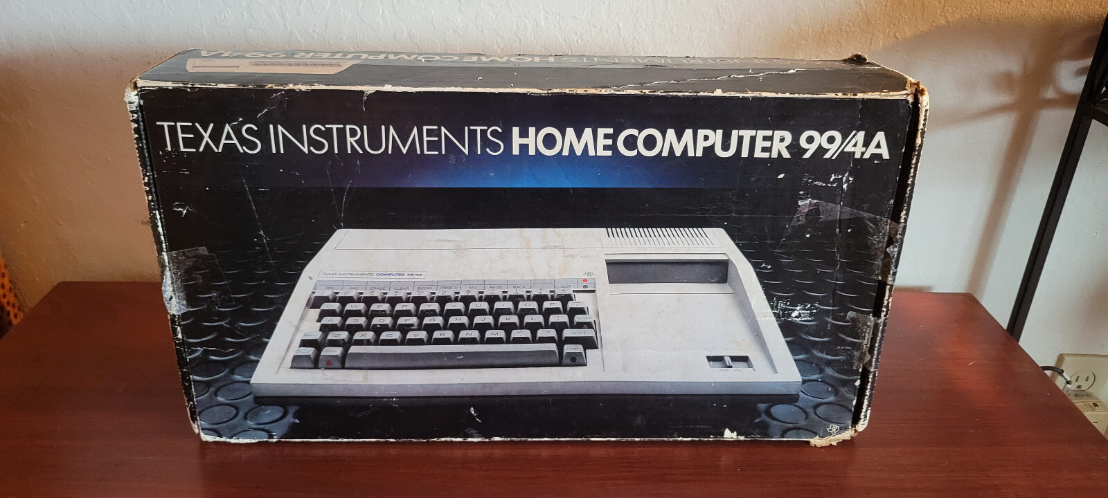 Texas Instruments Ti-99/4A (PHC004A) Vintage Home Computer