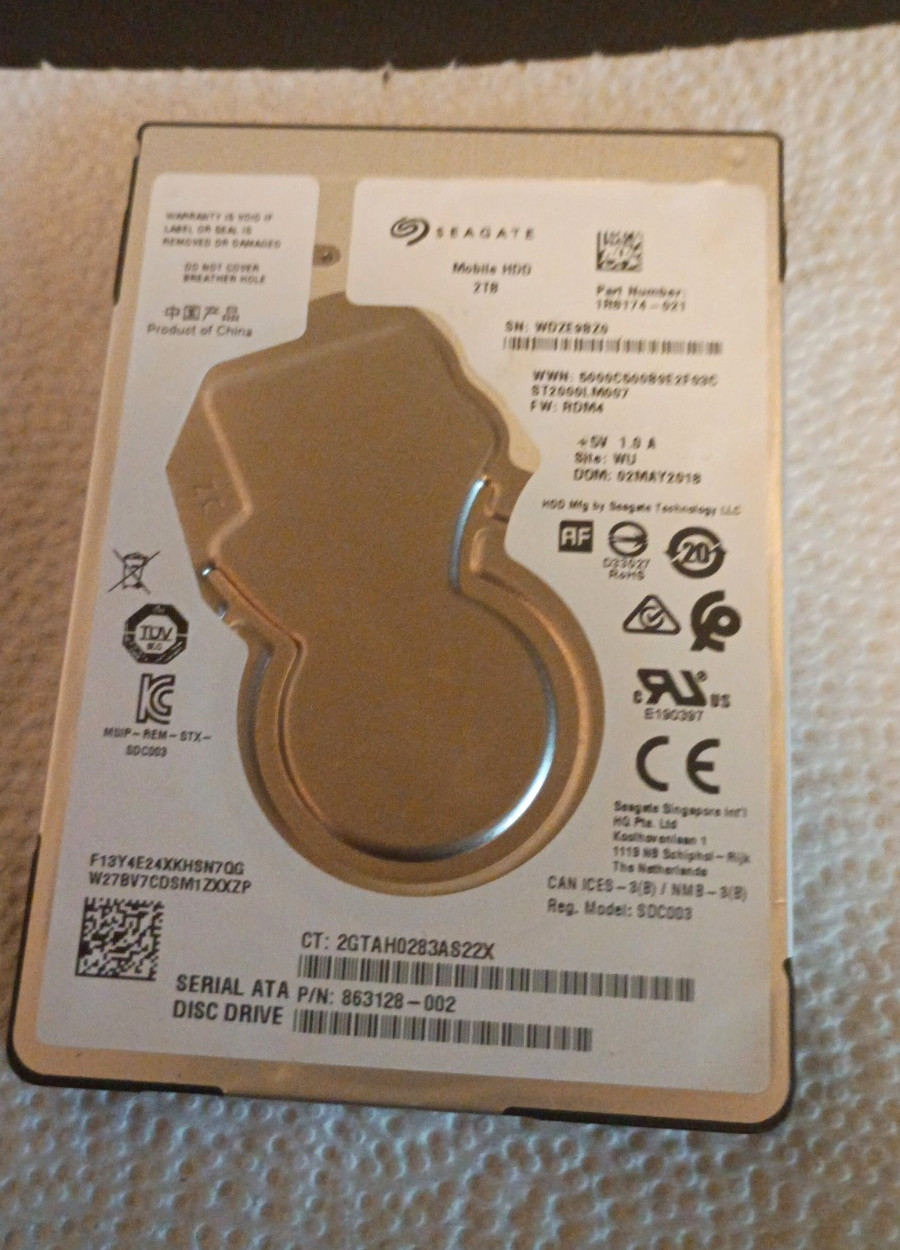 Seagate Mobile HDD ST2000LM007 2TB 2.5" SATA 5400RPM 128MB Laptop HDD