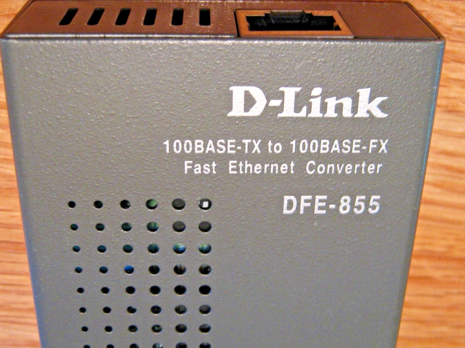 D-LINK DFE-855 FAST ETHERNET TO MEDIA CONVERTER  SC Fiber Optic Female