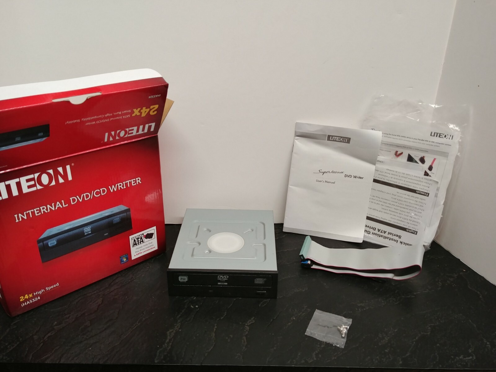 Lite-On 24x High Speed SATA Internal DVD/CD Writer Model iHAS324-99 B EUC