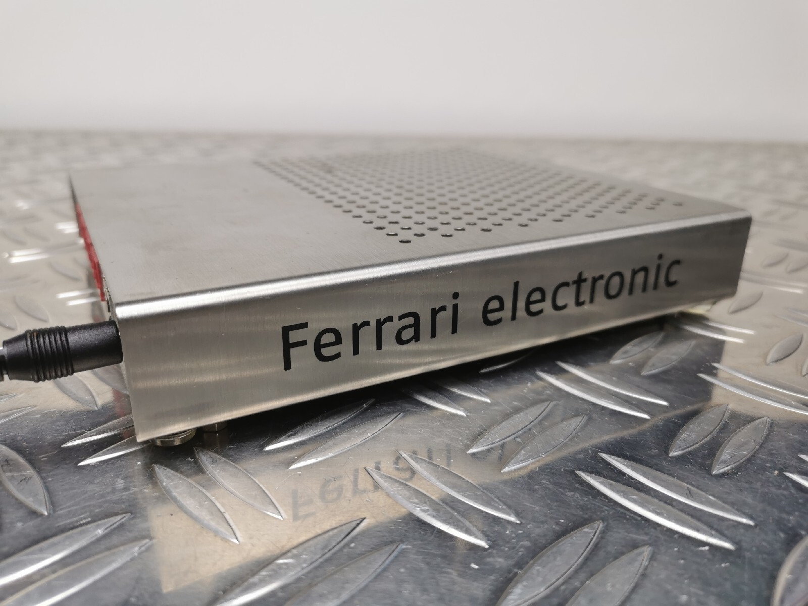 Ferrari Electronic Office Master Gate OMG801520 DHL EXPRESS 