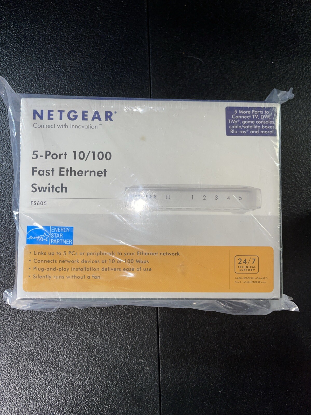 BRAND NEW SEALED NetGear ProSafe FS605 5-Ports Fast Ethernet Switch 10/100 Mbps