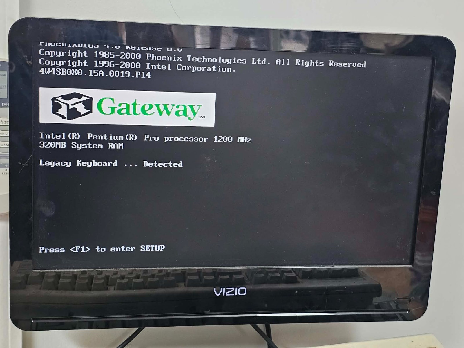 Rare Gateway Intel SE440BX-2 Slot 1 w/PowerLeap PL-iP3/T Tualatin 1.4 CPU & RAM