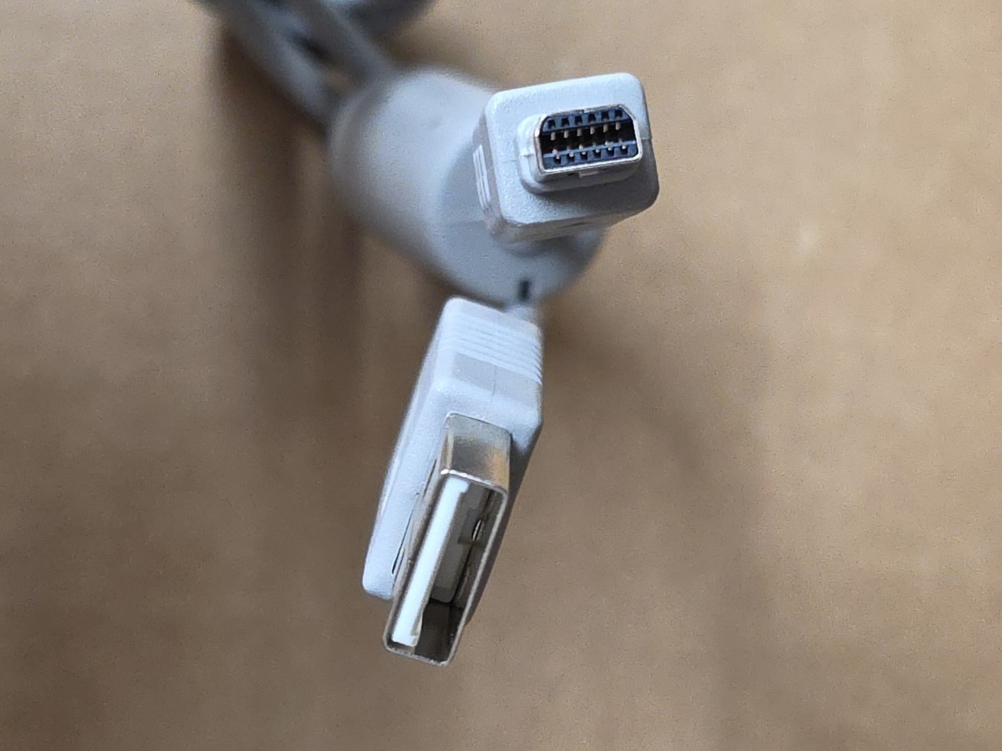 CB-USB6 USB Cable for Olympus Digital Cameras - OM, PEN, E-System