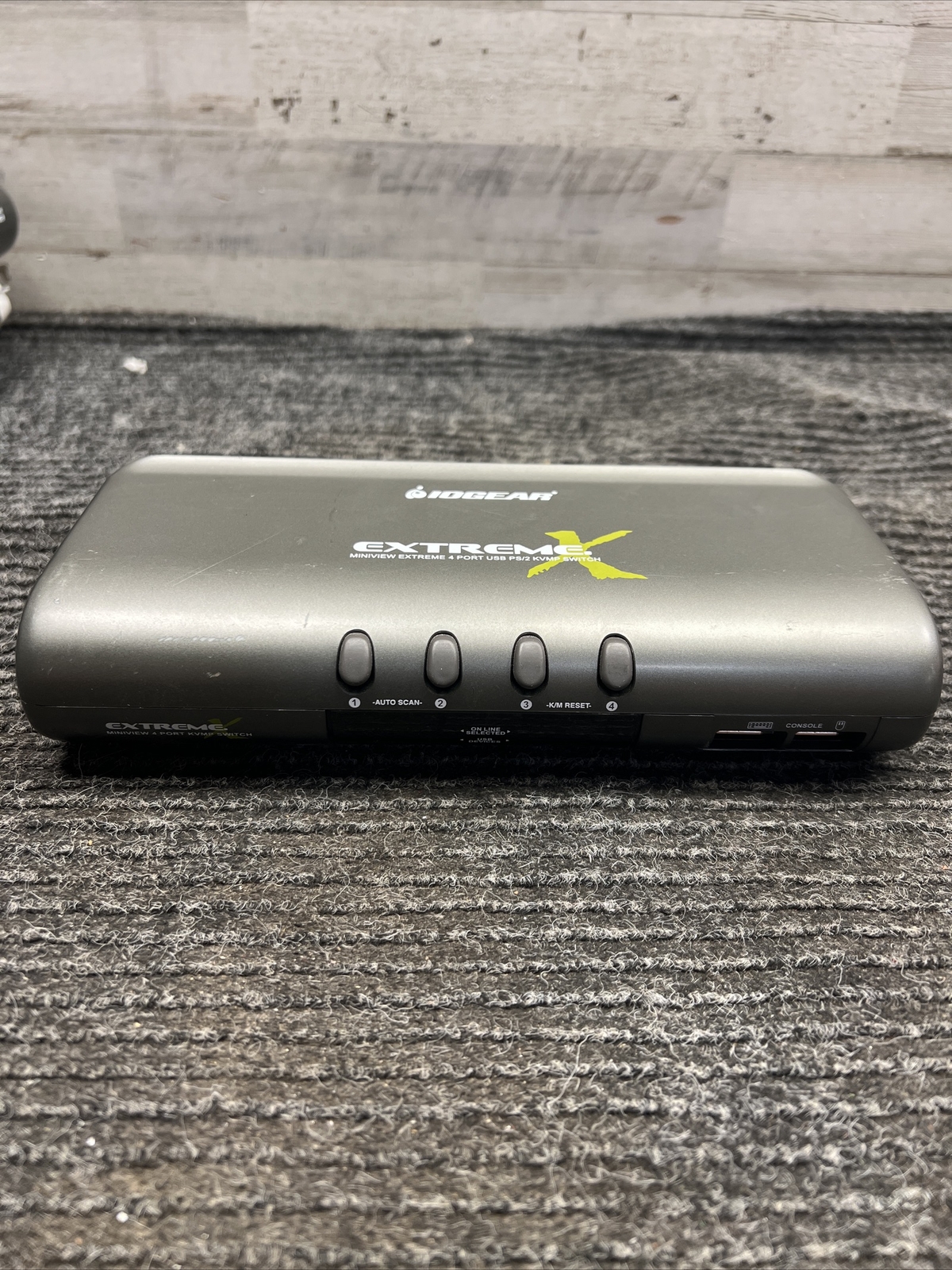 Used IOGear Extreme MiniView 4-Port USB PS/2 KVM Switch GCS1734 No AC Adapter 