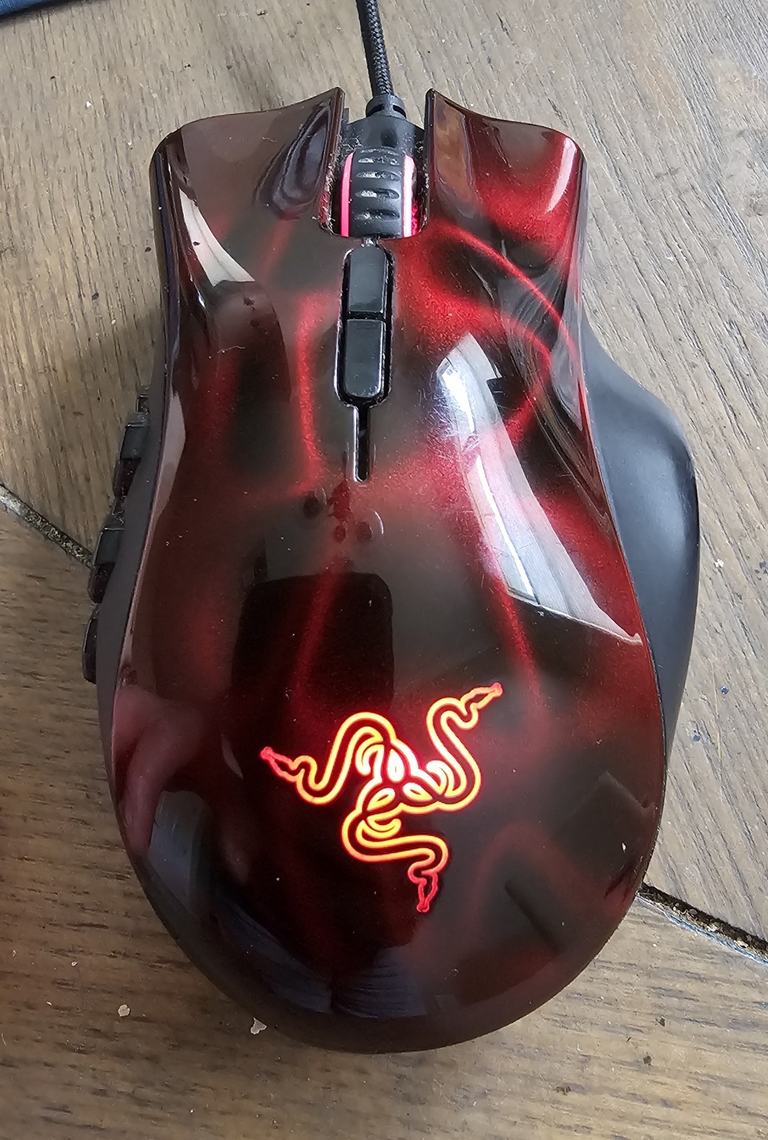 Rare Razer Naga Hex Wraith Red Laser Gaming Mouse RZ01-00750200 