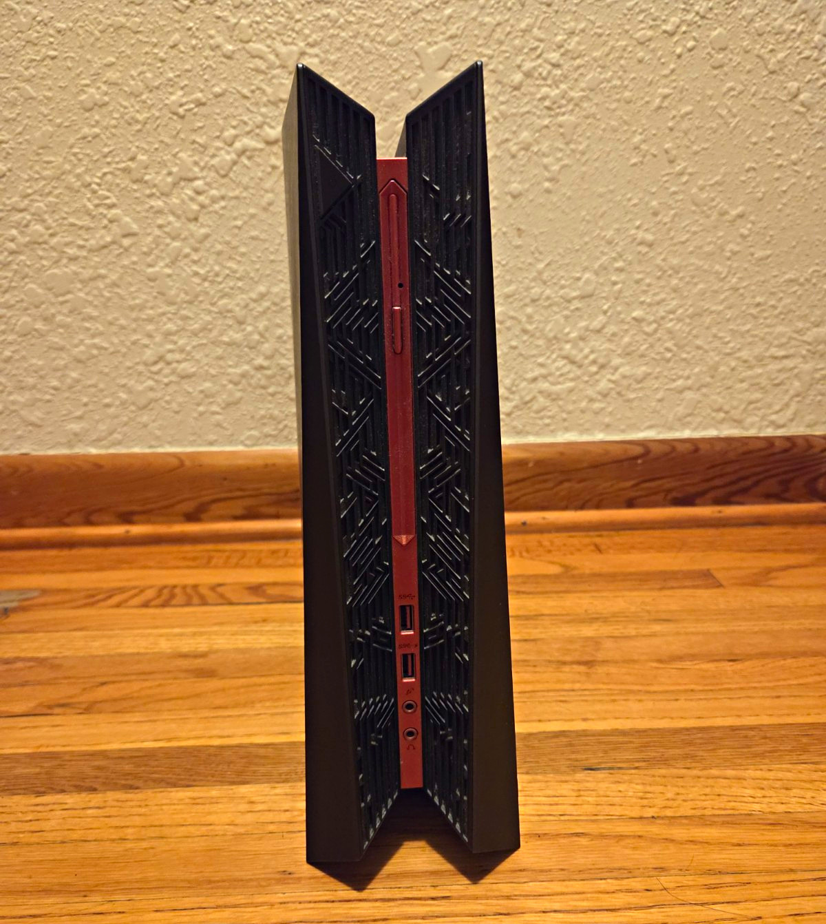 ASUS ROG G20AJ-B11 SFF Gaming Desktop i7-4790 16GB 1TB SSD GTX 1660 Ti