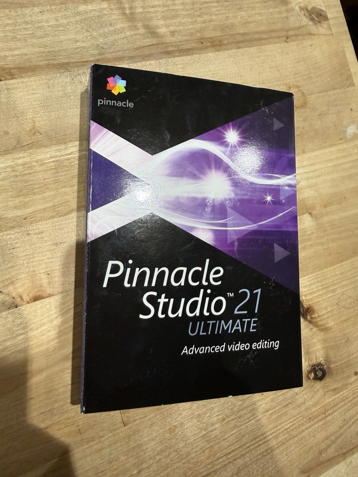 Pinnacle Studio 21 Ultimate - Advanced Video Editing Software