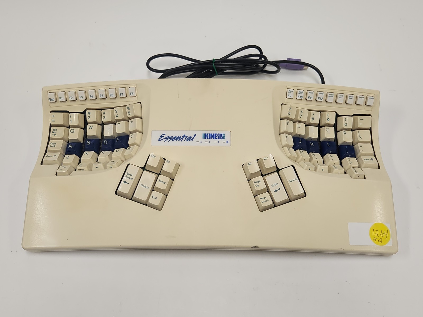Kinesis The Essential KB132PC Ergonomic Keyboard Slightly Yellowed *READ*