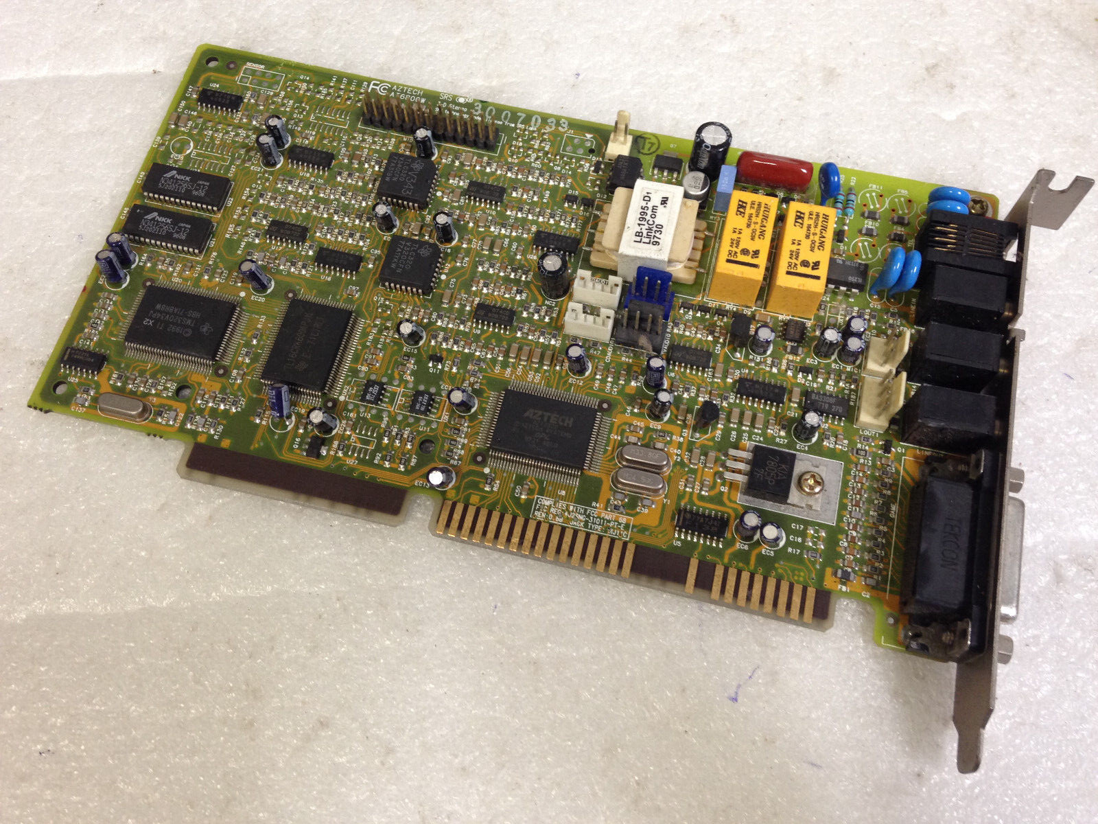 Aztech AT6800W,  050-516925-405 SRS3-D Stereo ISA Sound Card