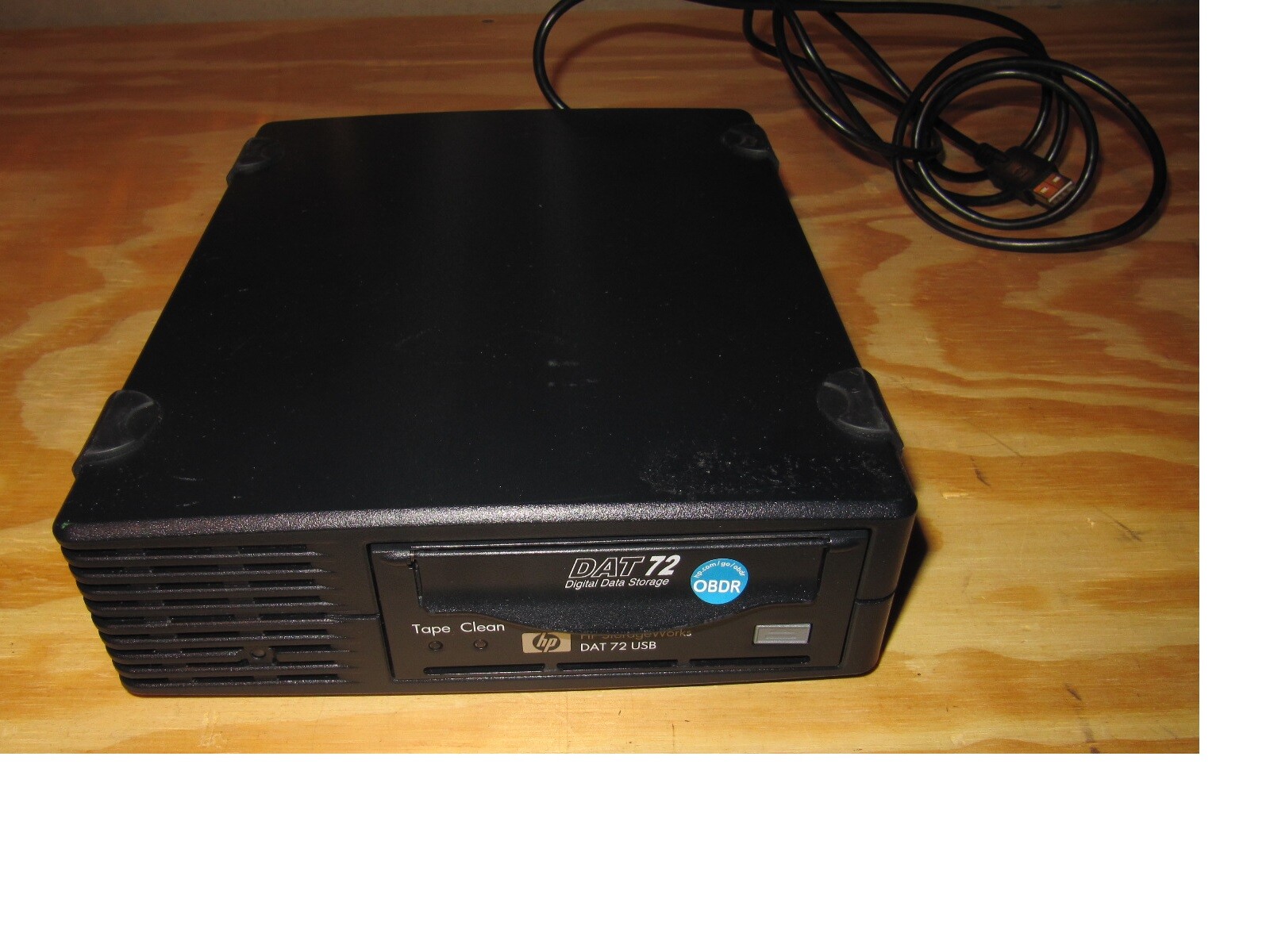 DAT 72 gb USB EXTERNAL TAPE DRIVE DW027-60005 393491-001 DDS4 DW027A