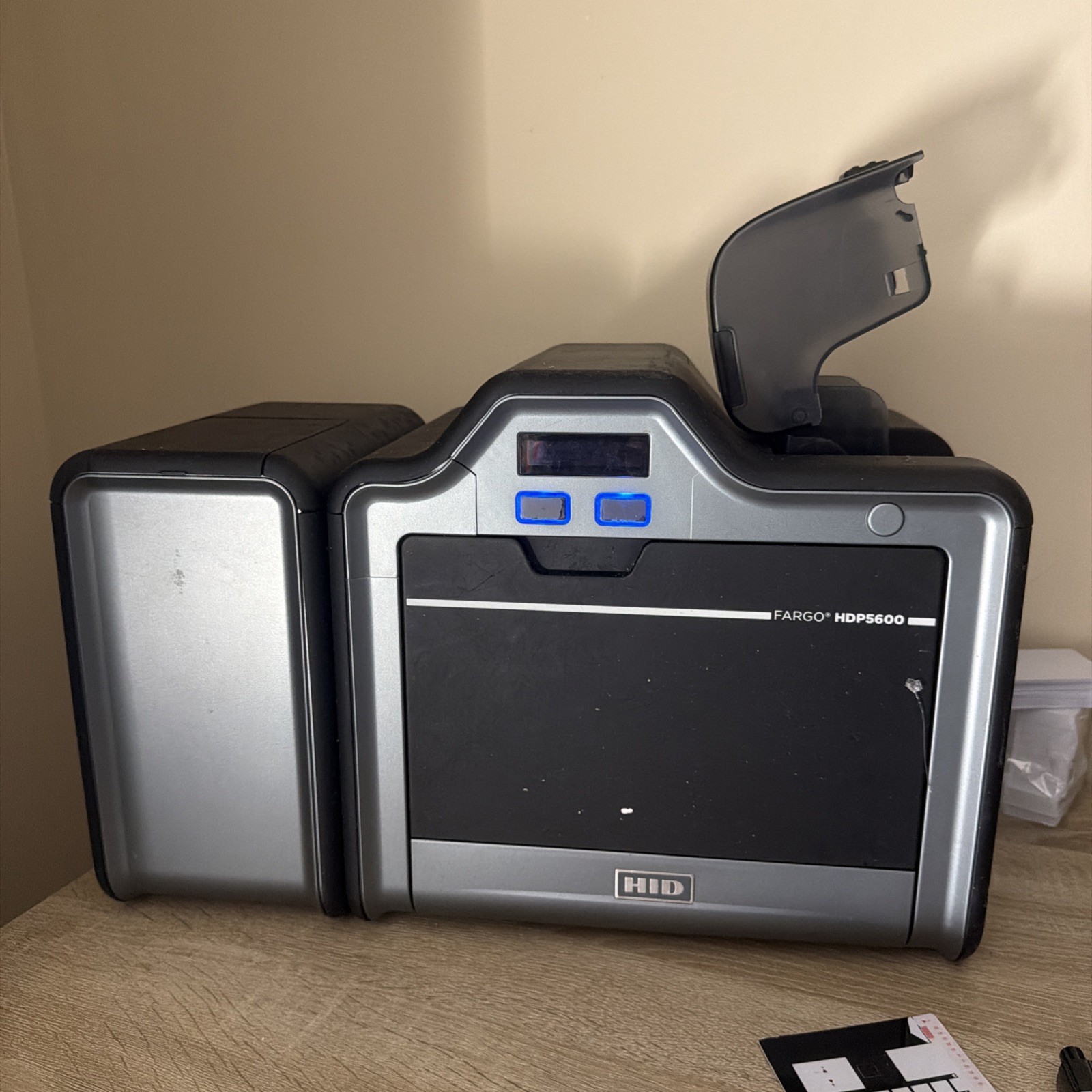 Fargo HDP5600