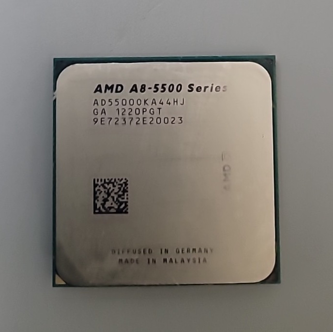 AMD A8-5500 Series Processor/ 3.2GHz -Four-Core /AD55000KA44HJ* Socket FM2
