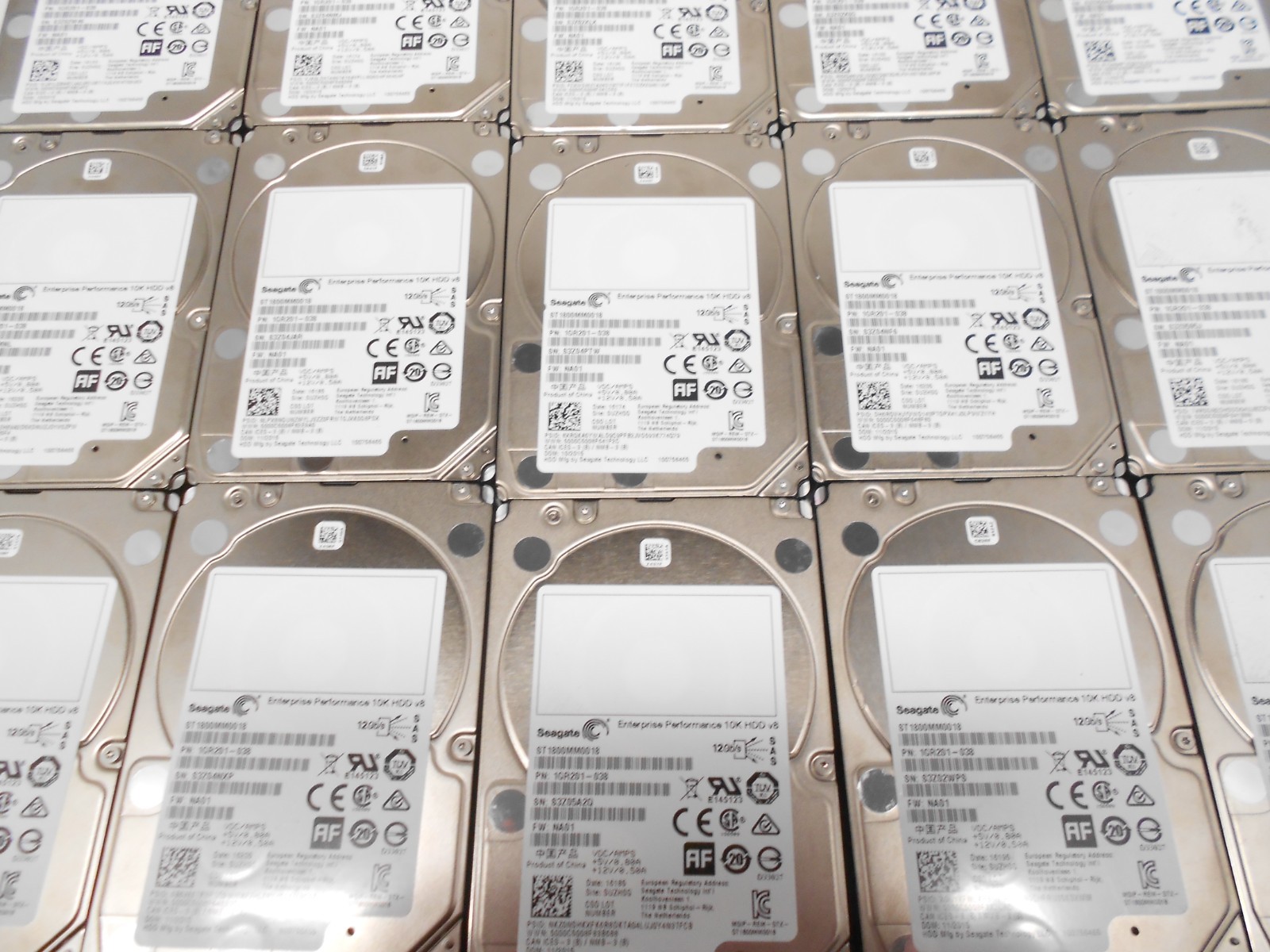 LOT OF 4 Seagate ST1800MM0018 1.8TB 10K SAS 2.5" 12G Server HARD DRIVE Dell HP