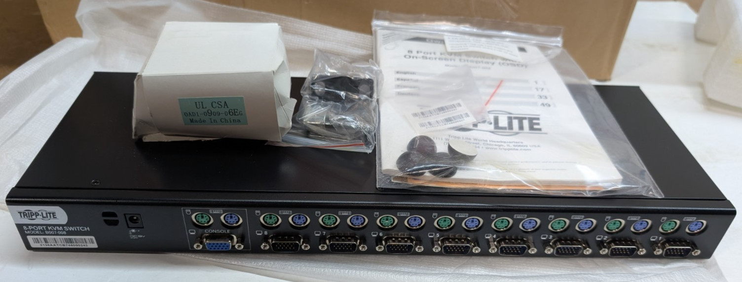 Tripp Lite B007-008 8-Port 1U Rackmount KVM Switch OSD PS/2 VGA NOS Open Box