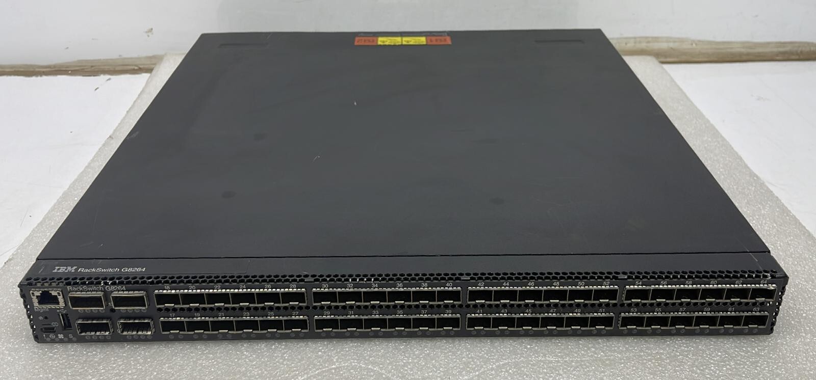IBM RackSwitch G8264 88Y6021 Network Switch Model 7309-HC3 / 7309-G64