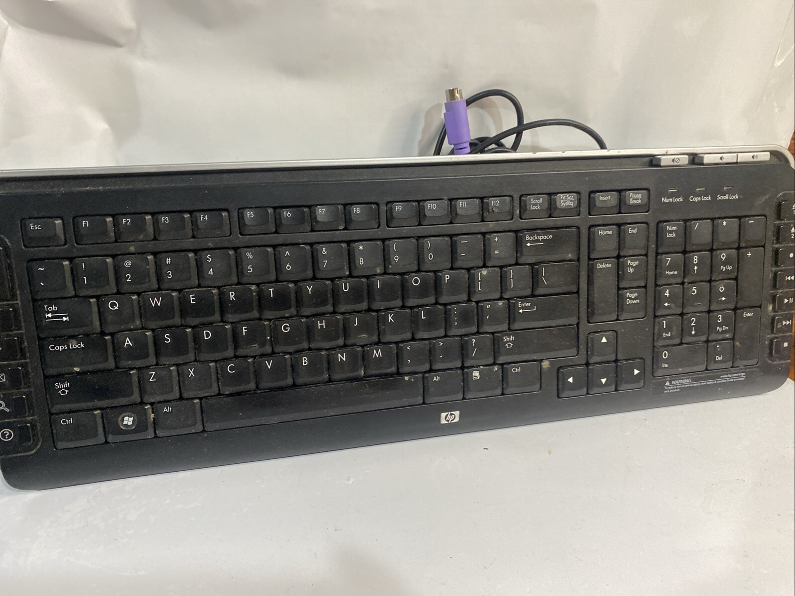 Genuine HP PS/2 Multimedia Keyboard Model: KB-0630  PN: 5188-6077. E11