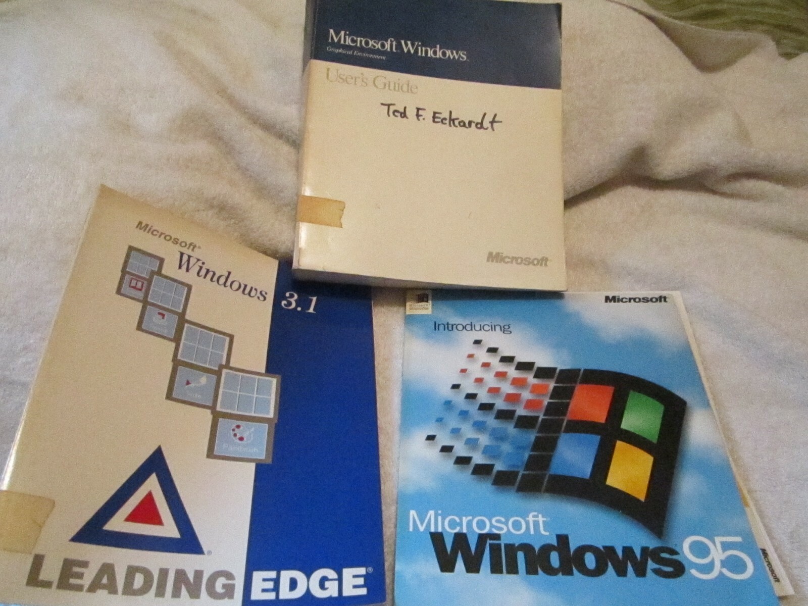 Vintage Microsoft Windows 95 Books LOT 3.1 Leading Edge User's Guide introducing