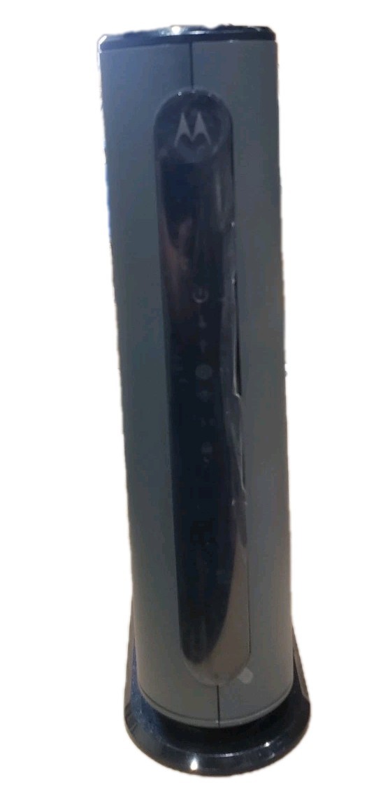 Motorola 16x4 Cable Modem Plus AC1900 WiFi Router - Model MG7550, used