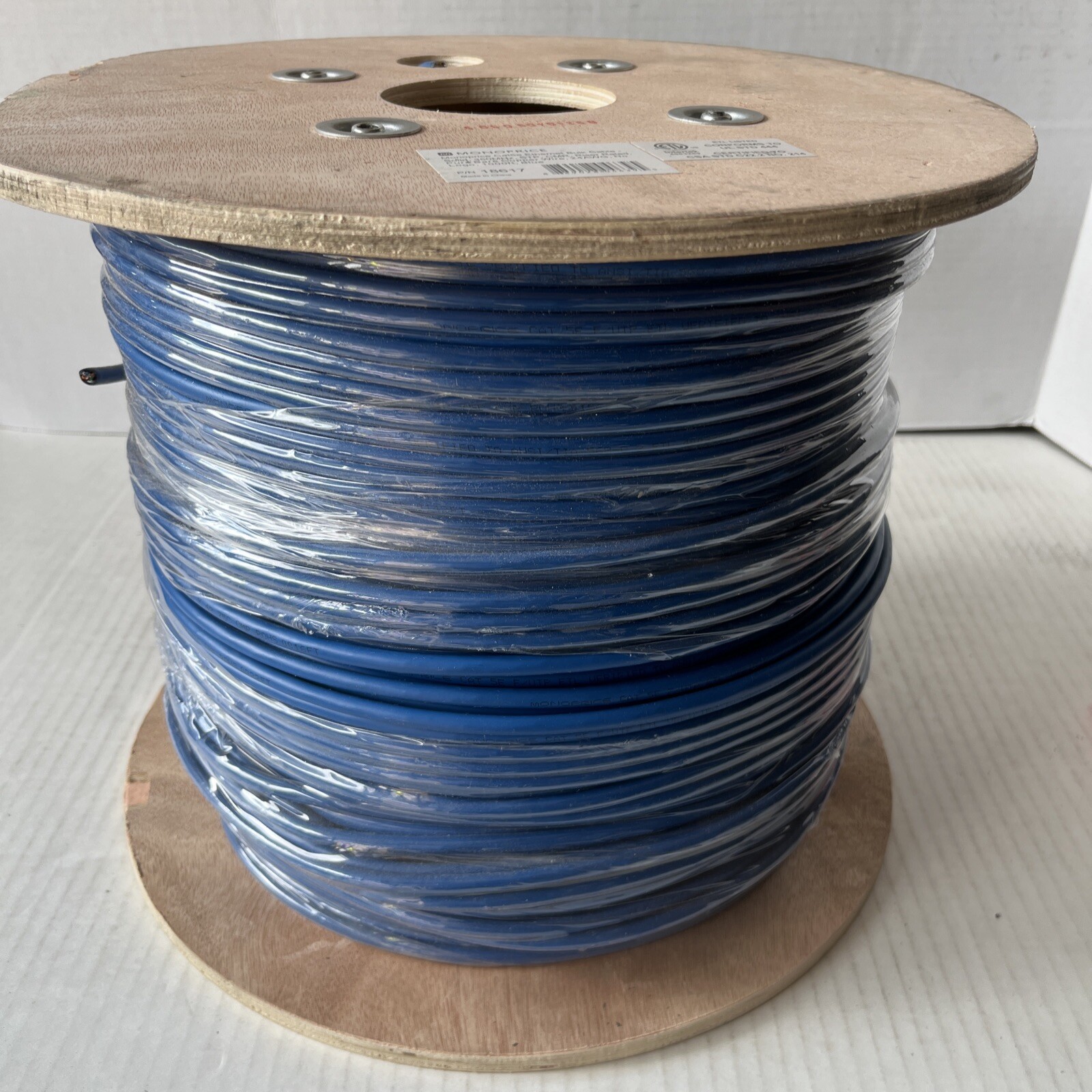 MONOPRICE 18617 Data Cable, 1000 Ft. Length, Blue