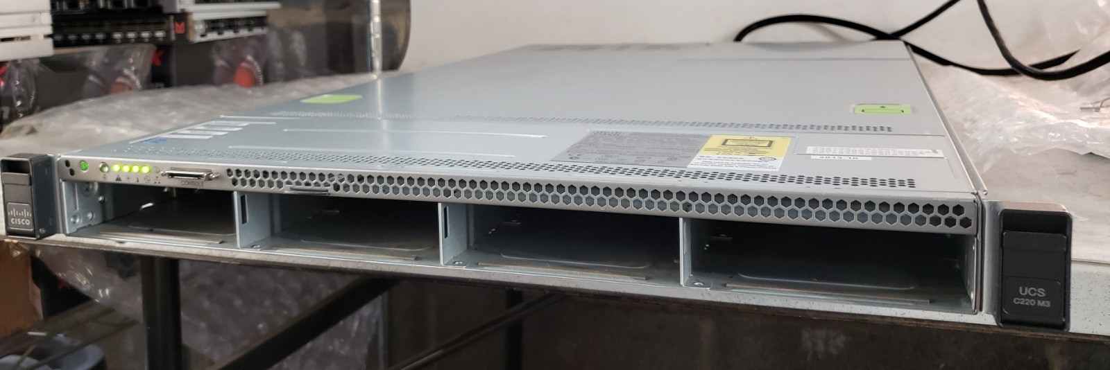 Cisco UCSC-C220-M3L Server 2x Intel Xeon E5-2640 NO RAM HDD w/ 2x 650w PSU+Cord