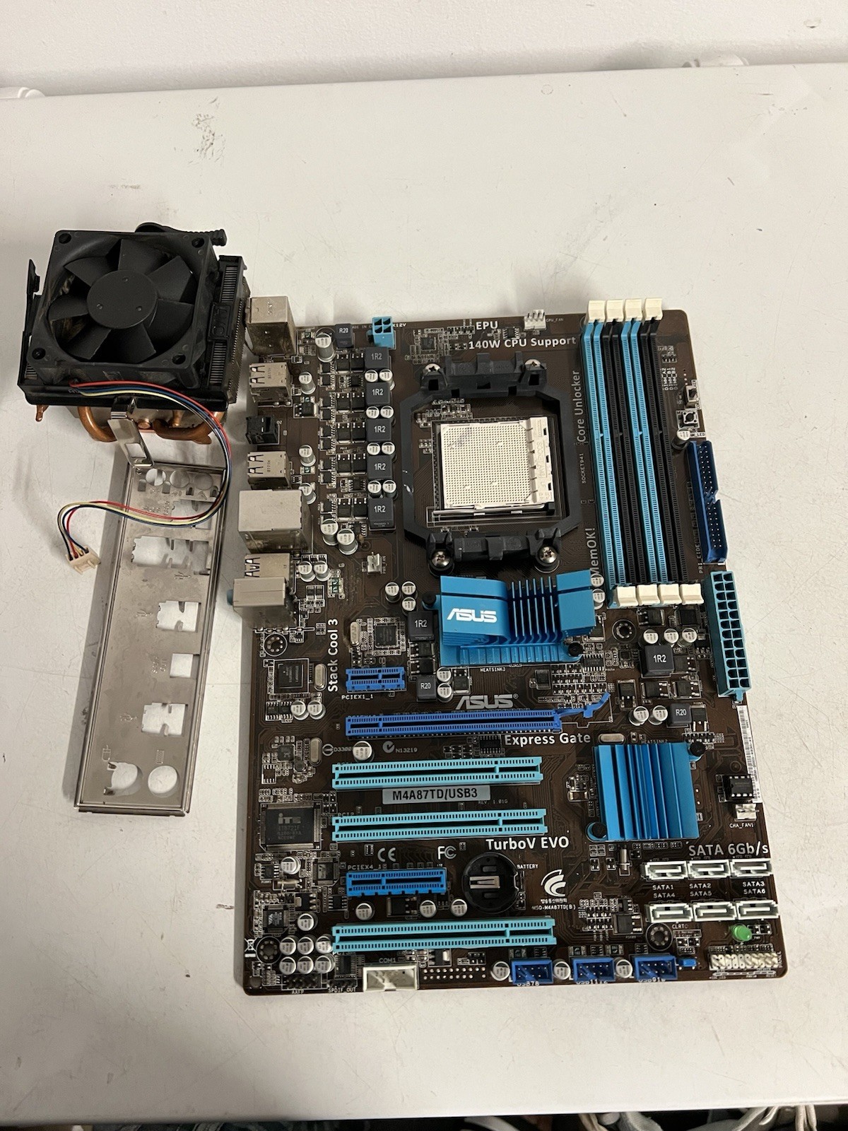 ASUS M4A87TD/USB3 AM3 ATX Motherboard AMD With IO Shield and CPU Cooler