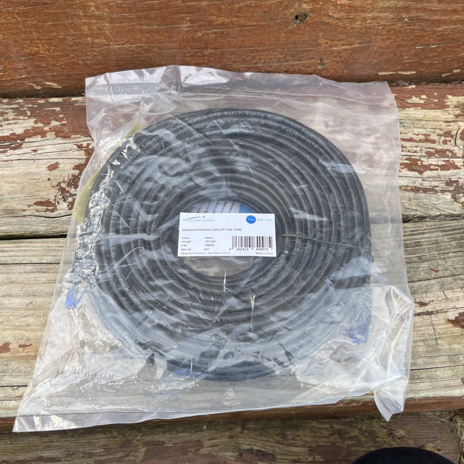 KabelDirekt – Ethernet Cable & Cat 6 Network Cable/Cord – 100ft – RJ45 gigabit