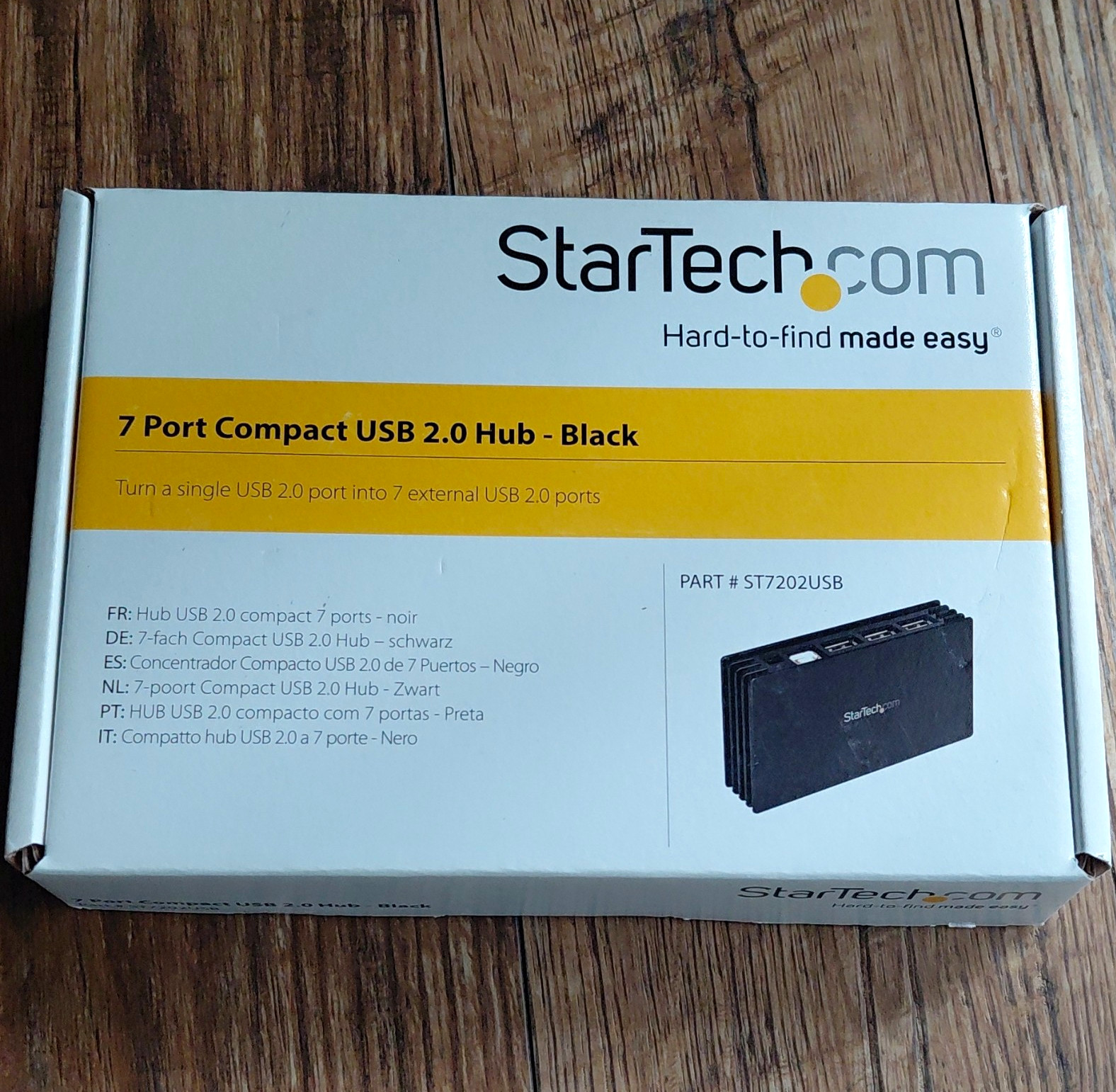 StarTech.com ST7202USB 7-Port USB 2.0 Hub/Splitter Box, Powered, Black