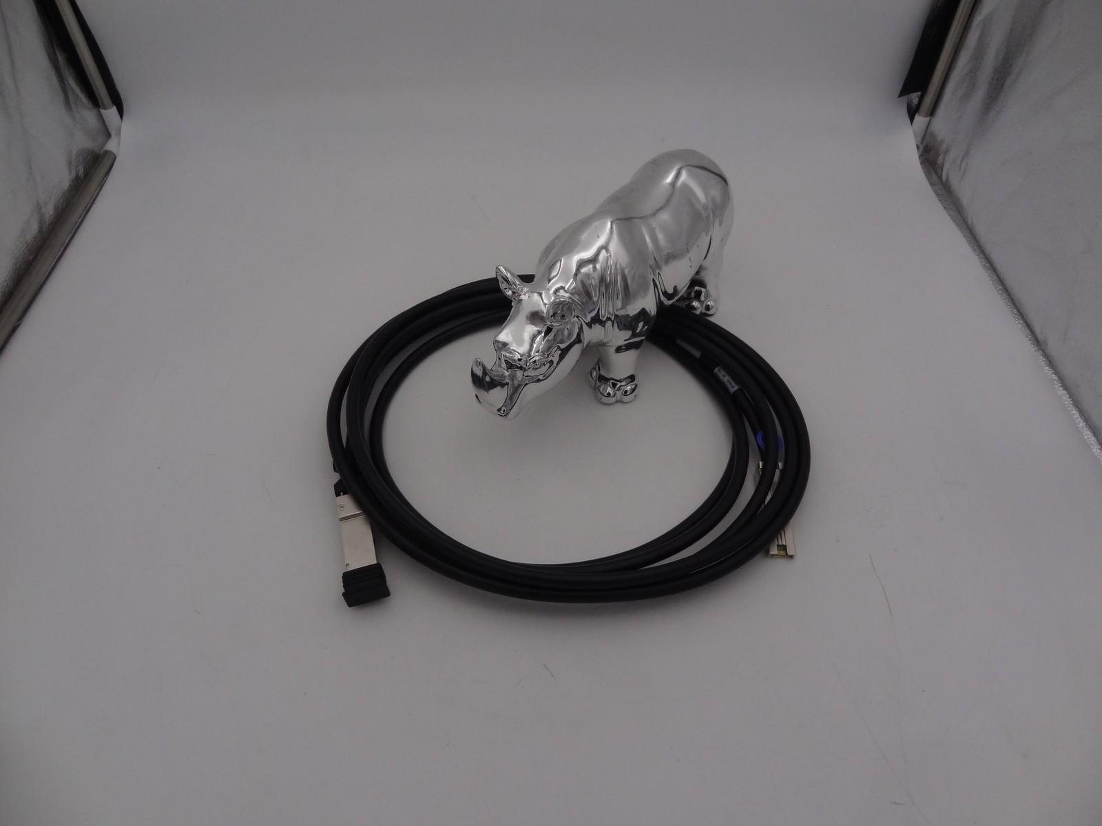 New NetApp X6544A-R6 5m SAS MiniSAS to QSFP Cable 112-00180