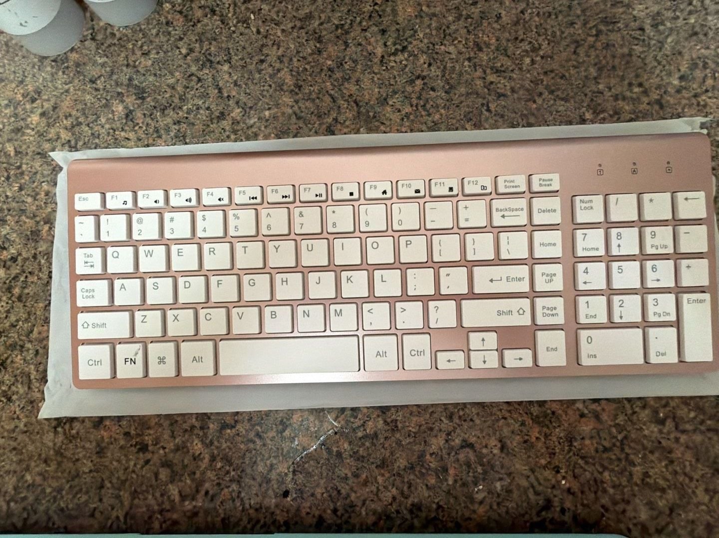 JOYACCESS KB2US 2.4G Wireless Slim Keyboard in Rose Gold