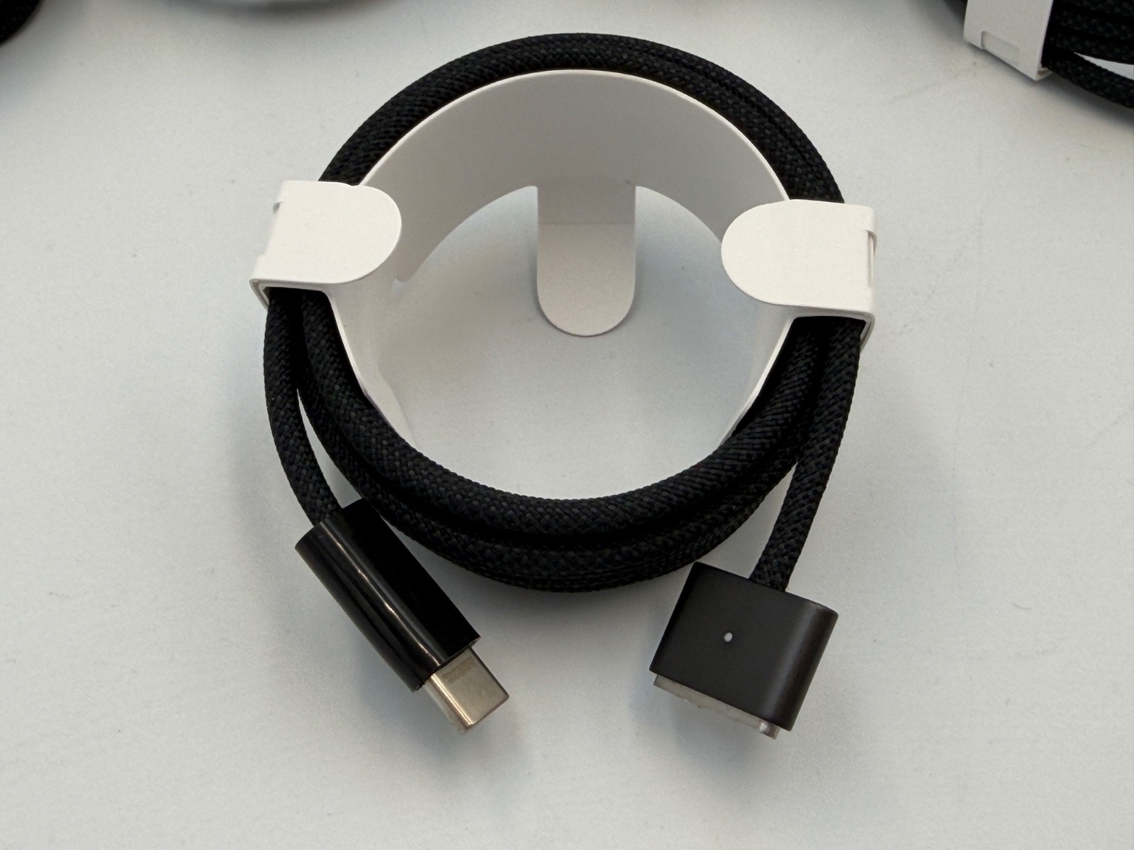 USB-C to MagSafe 3 Cable (2 m) 2 Meter  For Apple - Space Black- New -