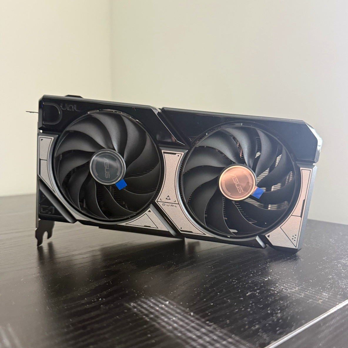 ASUS Dual NVIDIA GeForce RTX 5060 Ti 8GB HDCP Ready HDMI/DisplayPort