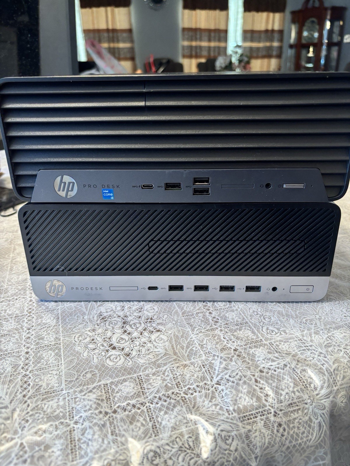HP Pro Mini 400 G9 Desktop Pc & Hp Prodesk 600 G4 SFF