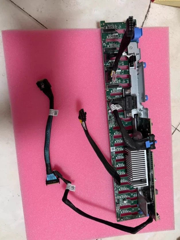 Dell R760 24-bay 16×SAS+ 8×NVMe Direct Connect kit H7CNG 4WY9M VHW9P KGTF4 H9R9V