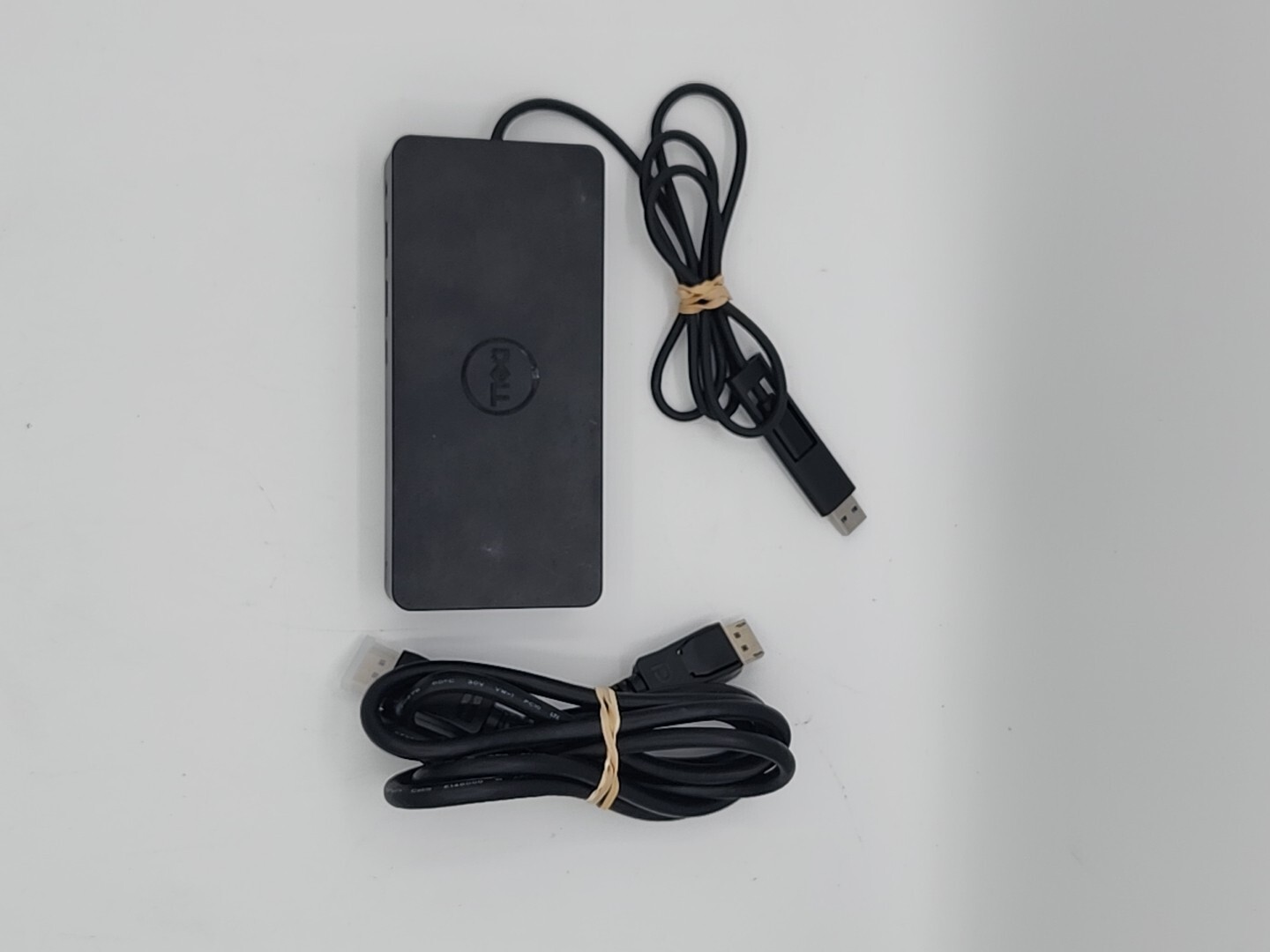 Dell Universal Docking Station D6000 USB Thunderbolt W/O Adapter - Fast Shipping