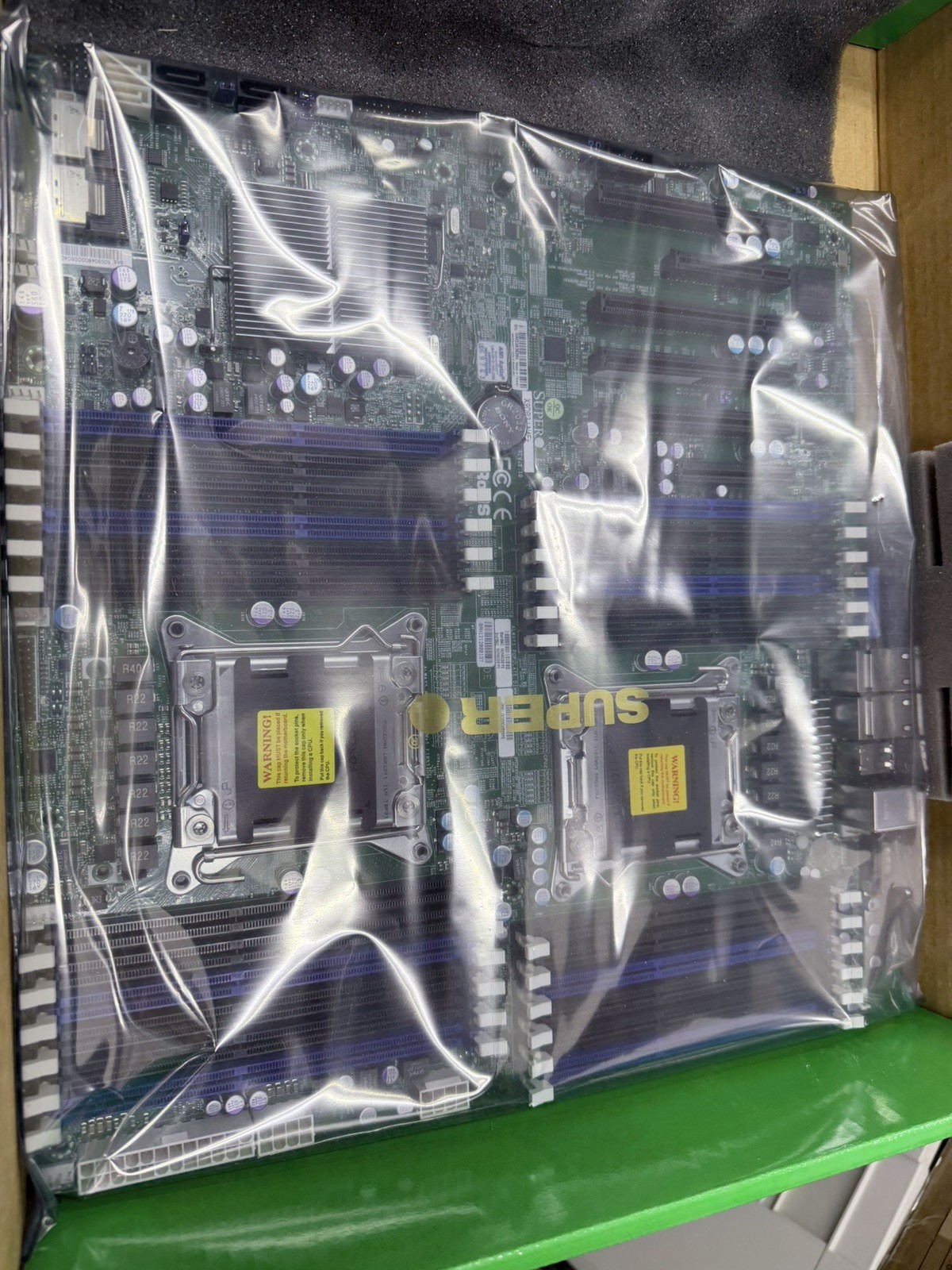 Supermicro MBD-X9DR3-LN4F+-B Motherboard