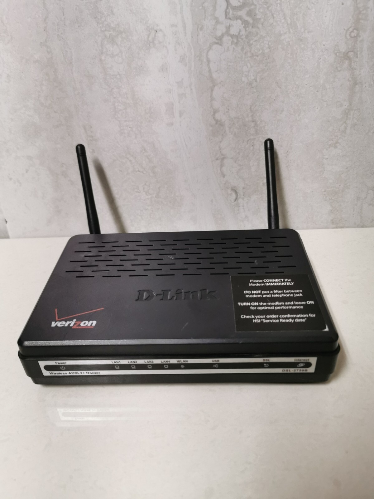 D-Link DSL-2750B 300 Mbps 4-Port Wireless N Router/No with charger/test work#M24