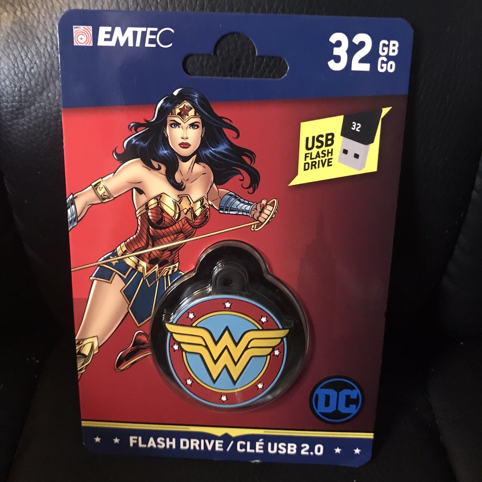 Wonder Woman 32GB Flash Drive Keychain EMTEC DC Comics 32 GB New In Package