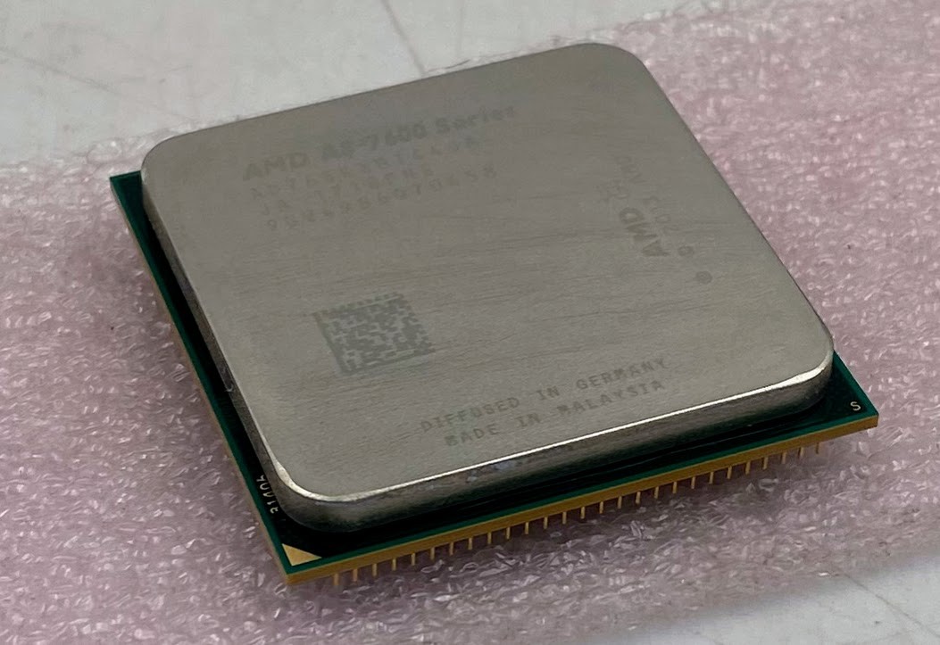 AMD A8-Series A8-7650K Desktop CPU Processor, Socket FM2+ - AD765KXBI44JA