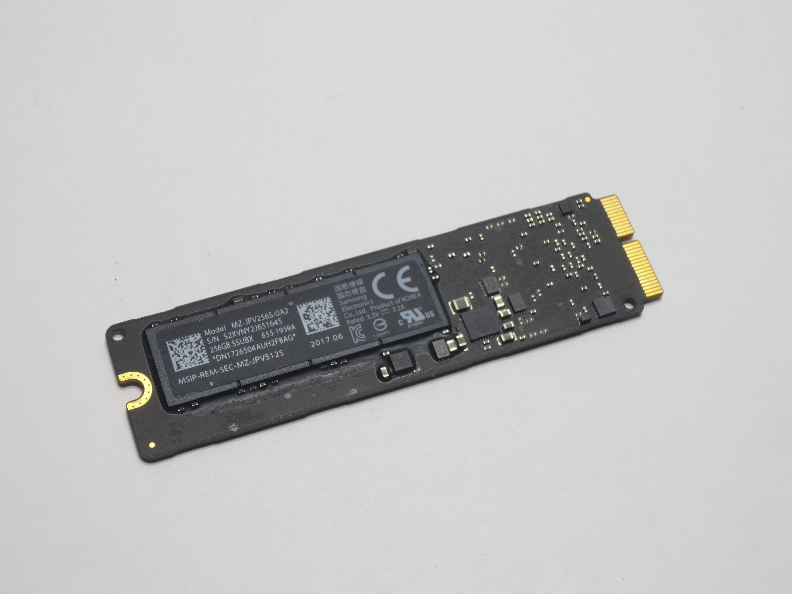 Apple Samsung 256GB SSUBX PCIe SSD Solid State Drive 655-1959A, MZ-JPV256S/0A2