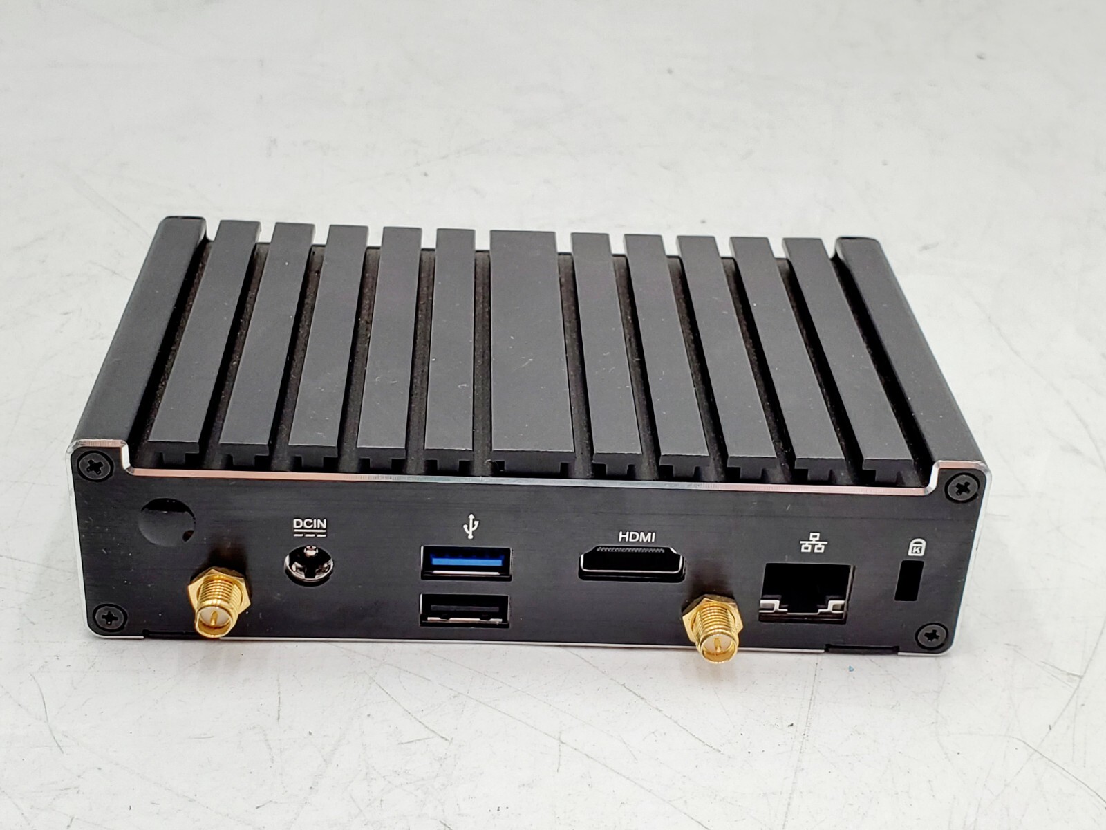JetWay HBJC400P93W-2930HM Embedded Fanless/Intel Celeron/2GBDDR3L/WiFi/Pico-ITX