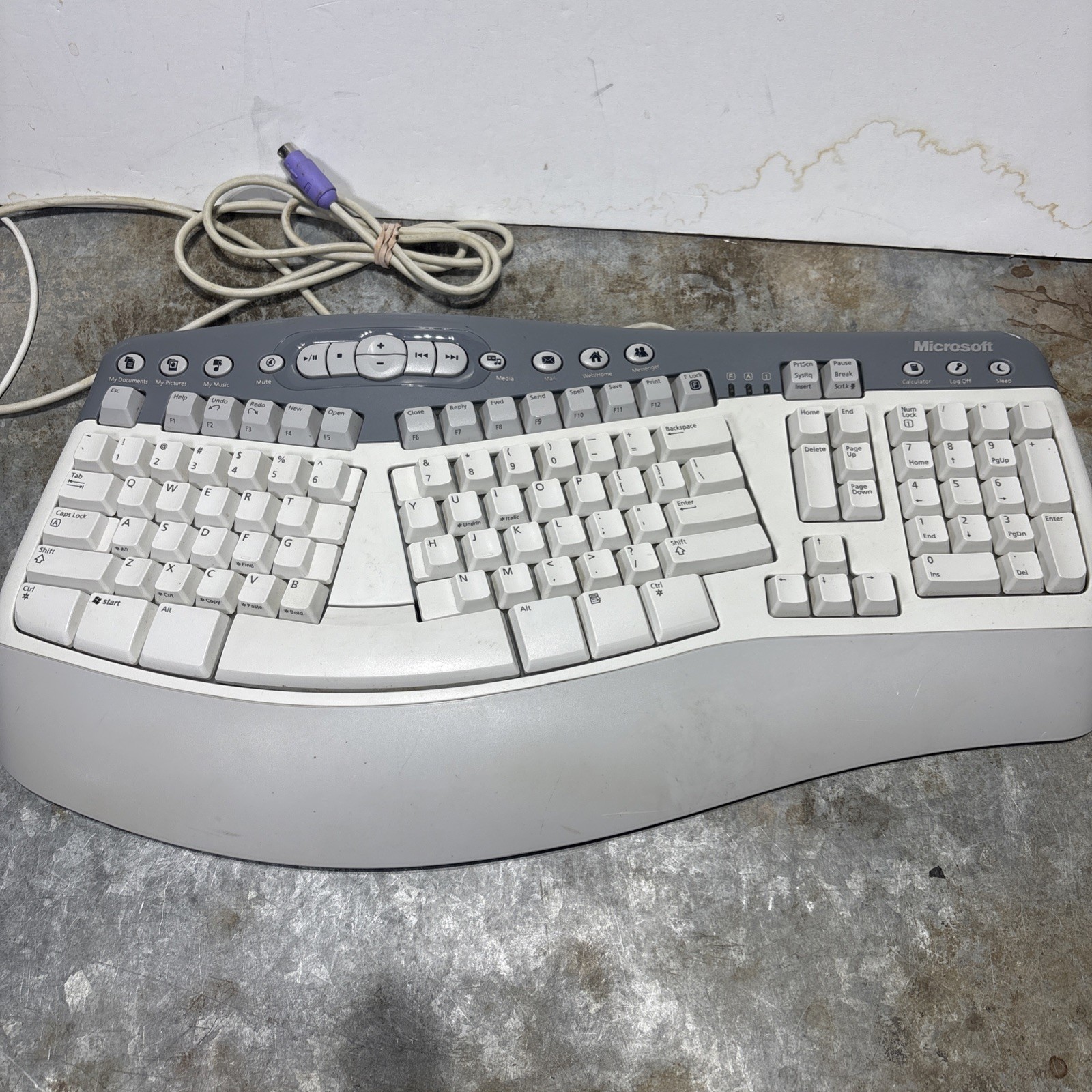 Microsoft Natural Multimedia Keyboard Ergonomic 1.0A RT9470 Wired Tested PS2 USB