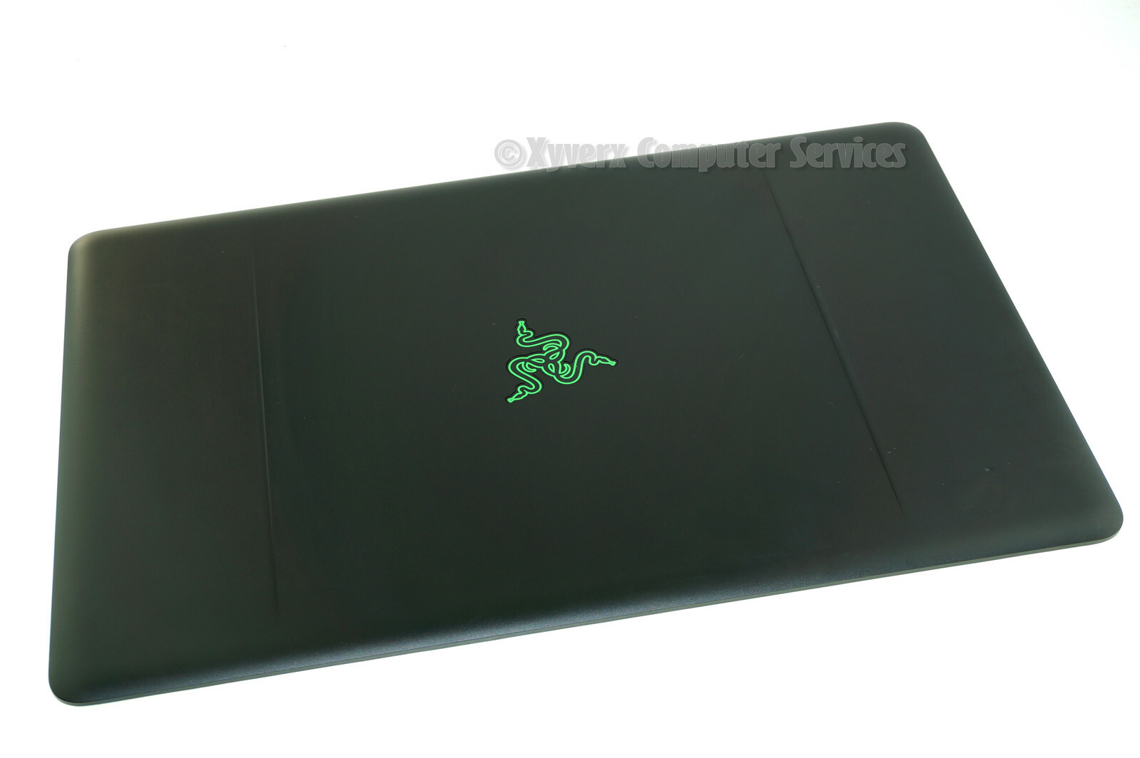 RZ09-022002E75 GENUINE RAZER LCD BACK COVER RZ09-022002E75 (GRADE A)(DF35)