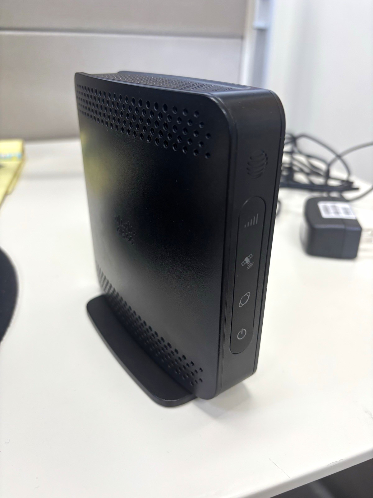 Cisco DPH-154 AT&T 3G MicroCell Wireless Signal Booster GPS w/ Power Adapter