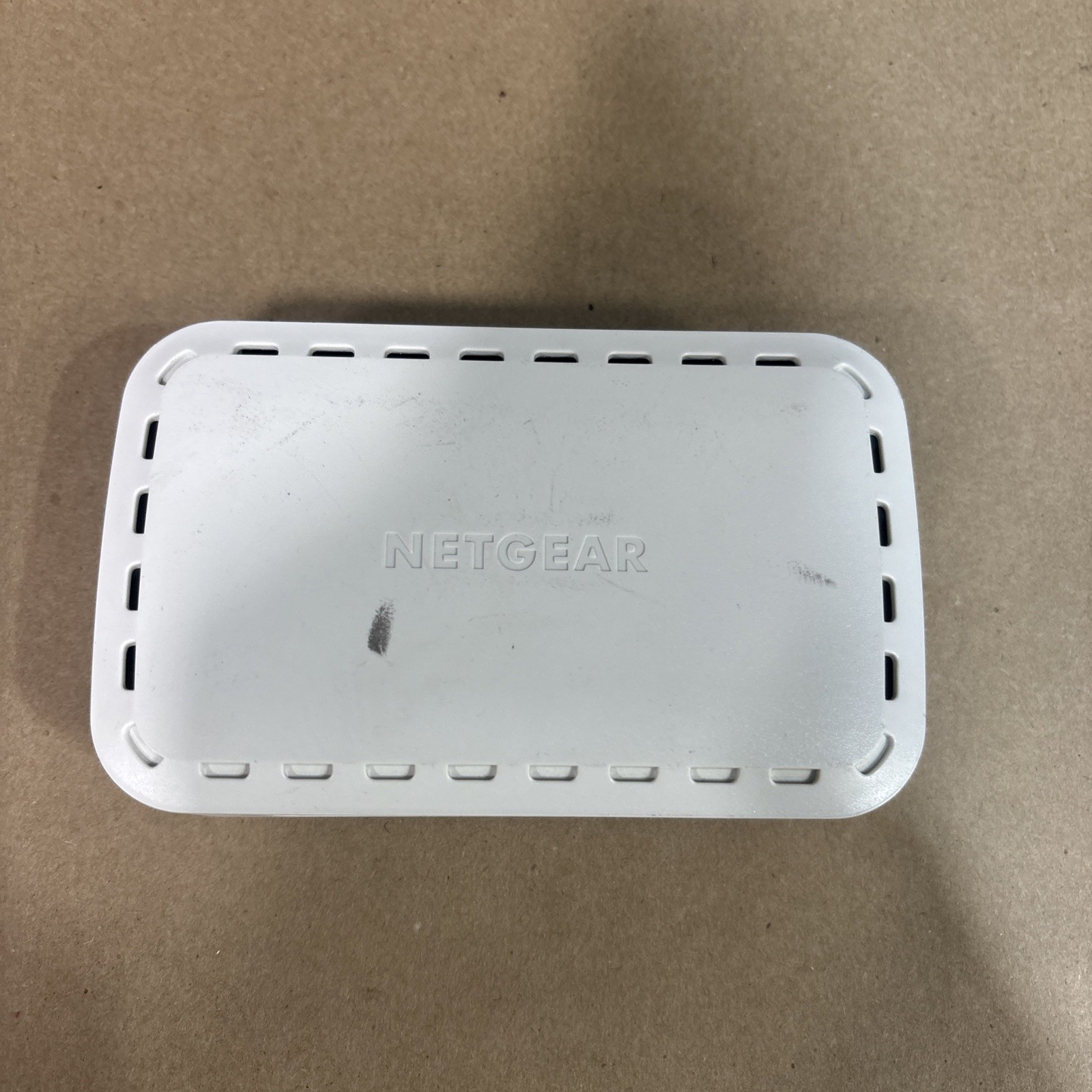 NETGEAR GS605 v5 5-Port Gigabit Ethernet Switch NO POWER CORD