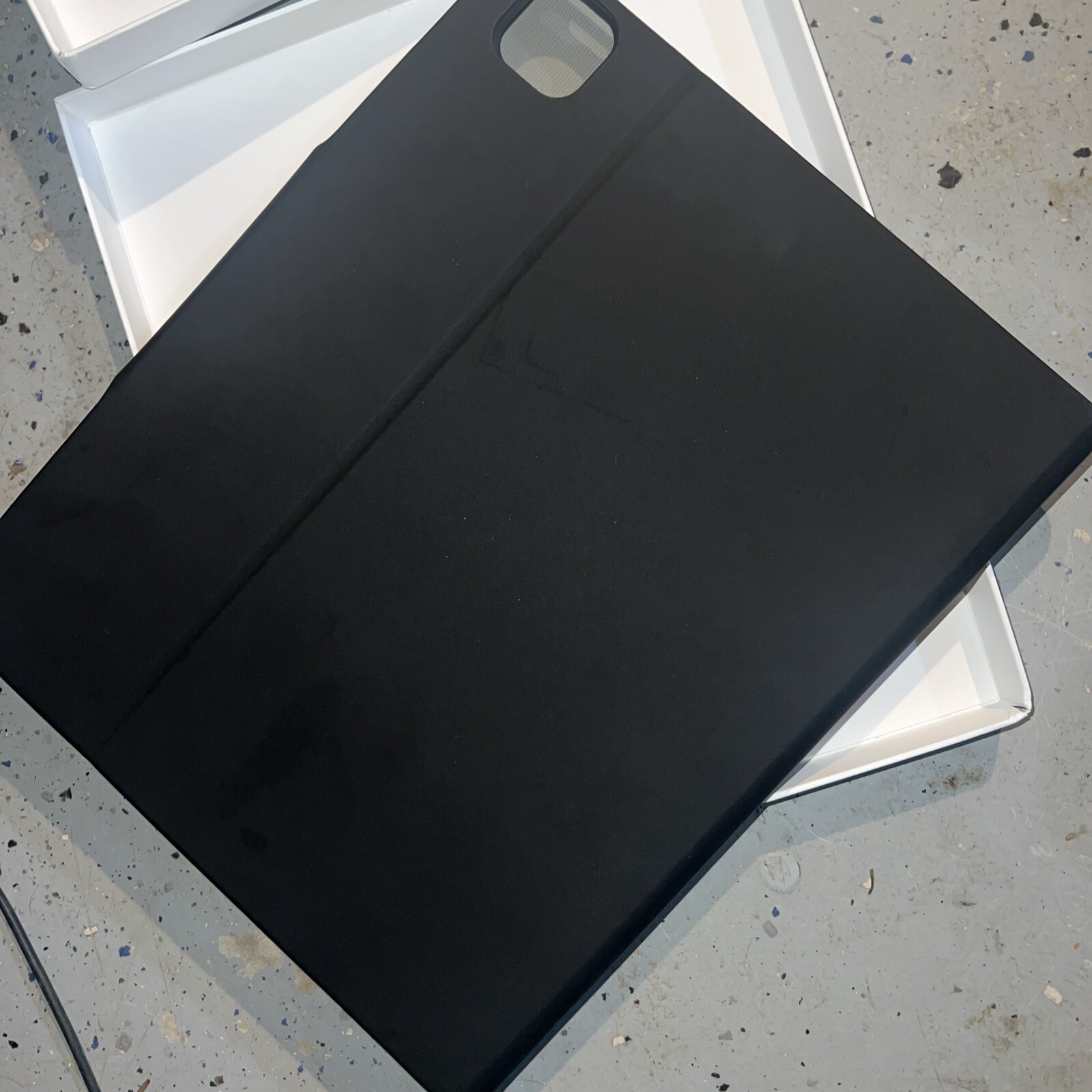 IPAD Case MEDGE STEALTH SHELL